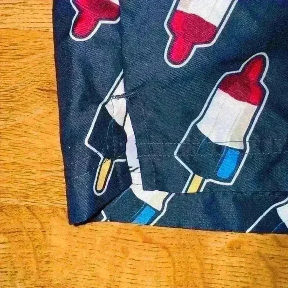 Men's Bomb Pop Theme Swim Trunks Size L/G (36-38) - Picture 7 of 7